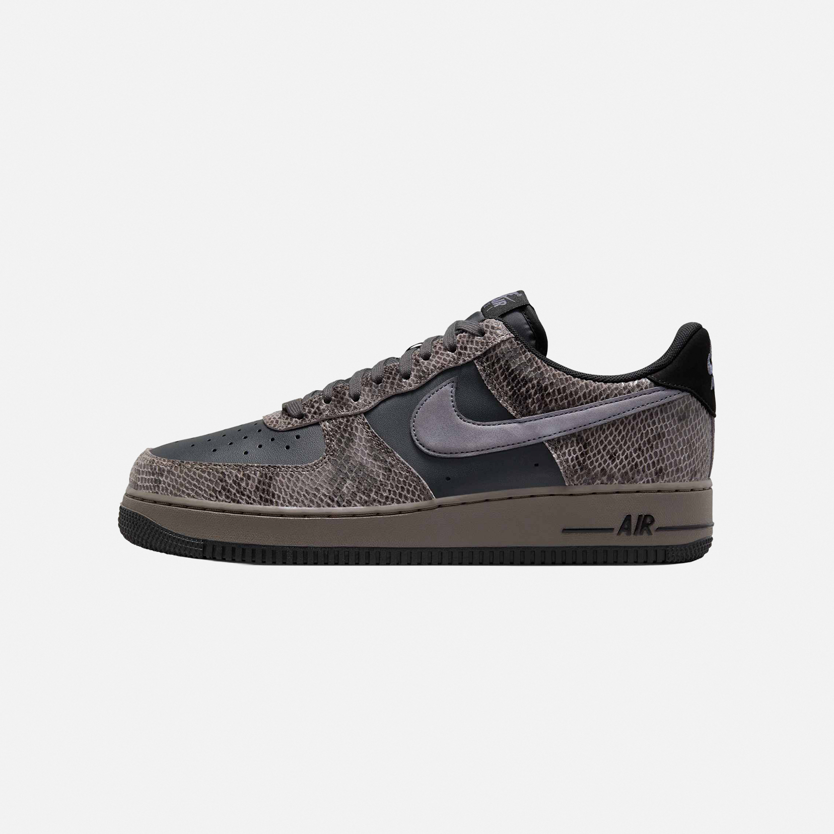Nike Air Force 1 '07
